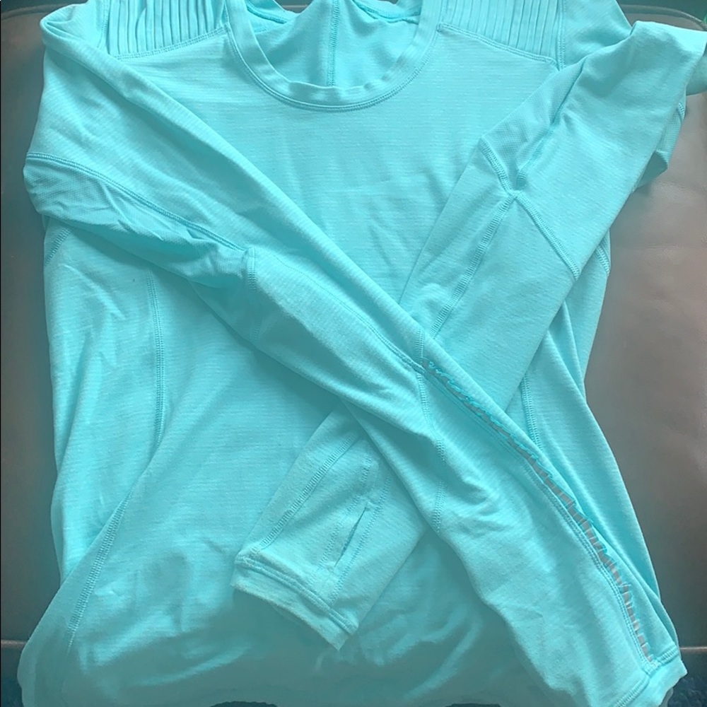 Lululemon active long-sleeve